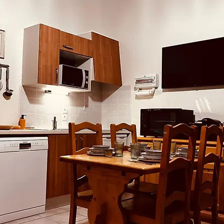 Renove 4-5 Pers Aux Gets Proche Pistes Avec Parking Et Wifi - Fr-1-685-85 Les Gets